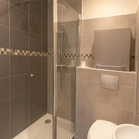 Daire Deluxe Moderne, Proche Centre-ville, Centre